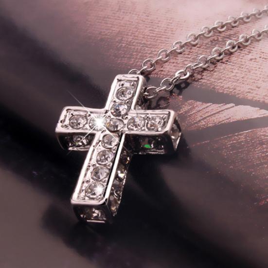 Dámský náhrdelník s lesklým kamínkem vykládaný křížem pro volný čas