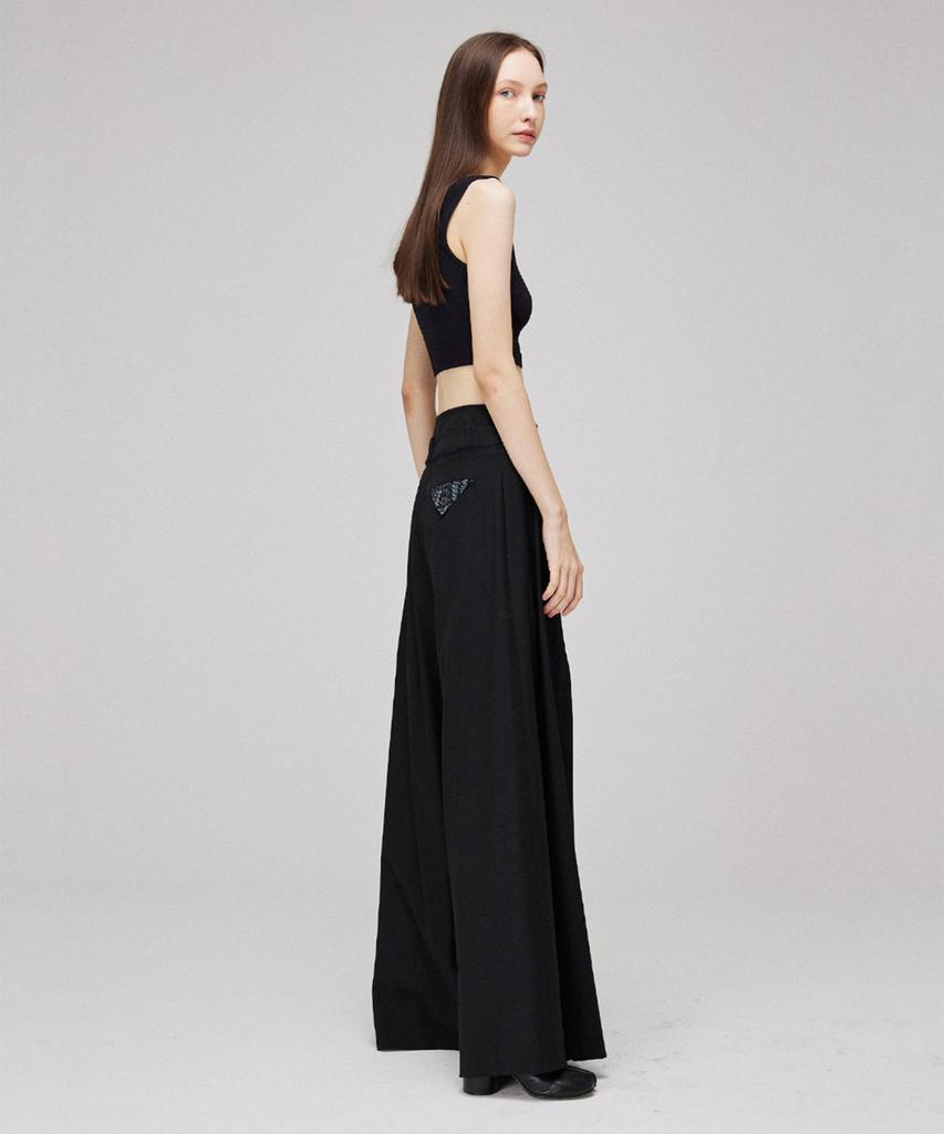 Meuameu Signature Unbalance Band Pin Tuck Flare Slacks