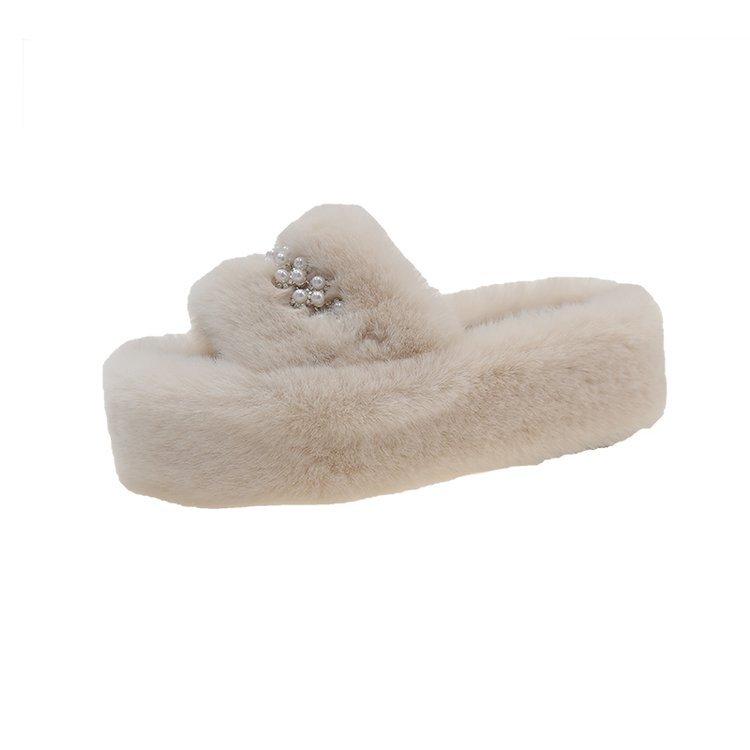 Internet celebrity pearl word fluffy slippers women wear 2025 new autumn and winter fairy wind plush cotton slippers