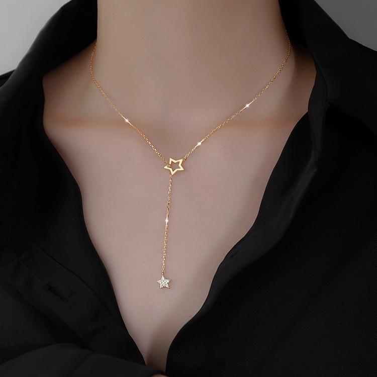 Star Necklace for Women: Elegant Tassel Clavicle Chain with High-End Style and 2021 Influencer Design.