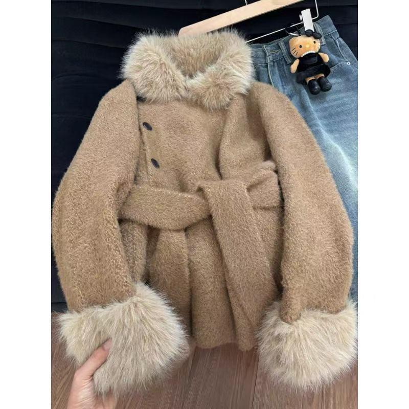 Elegant 2026-style Women's Wool Coat with Fur Collar, Thickened Spliced Design, Waist-Cinching, Perfect for Early Winter.