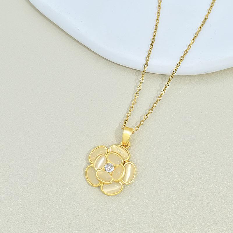 Opal Flower Necklace Women'S Fresh Temperament Titanium Steel Collarbone Chain Same Jewelry