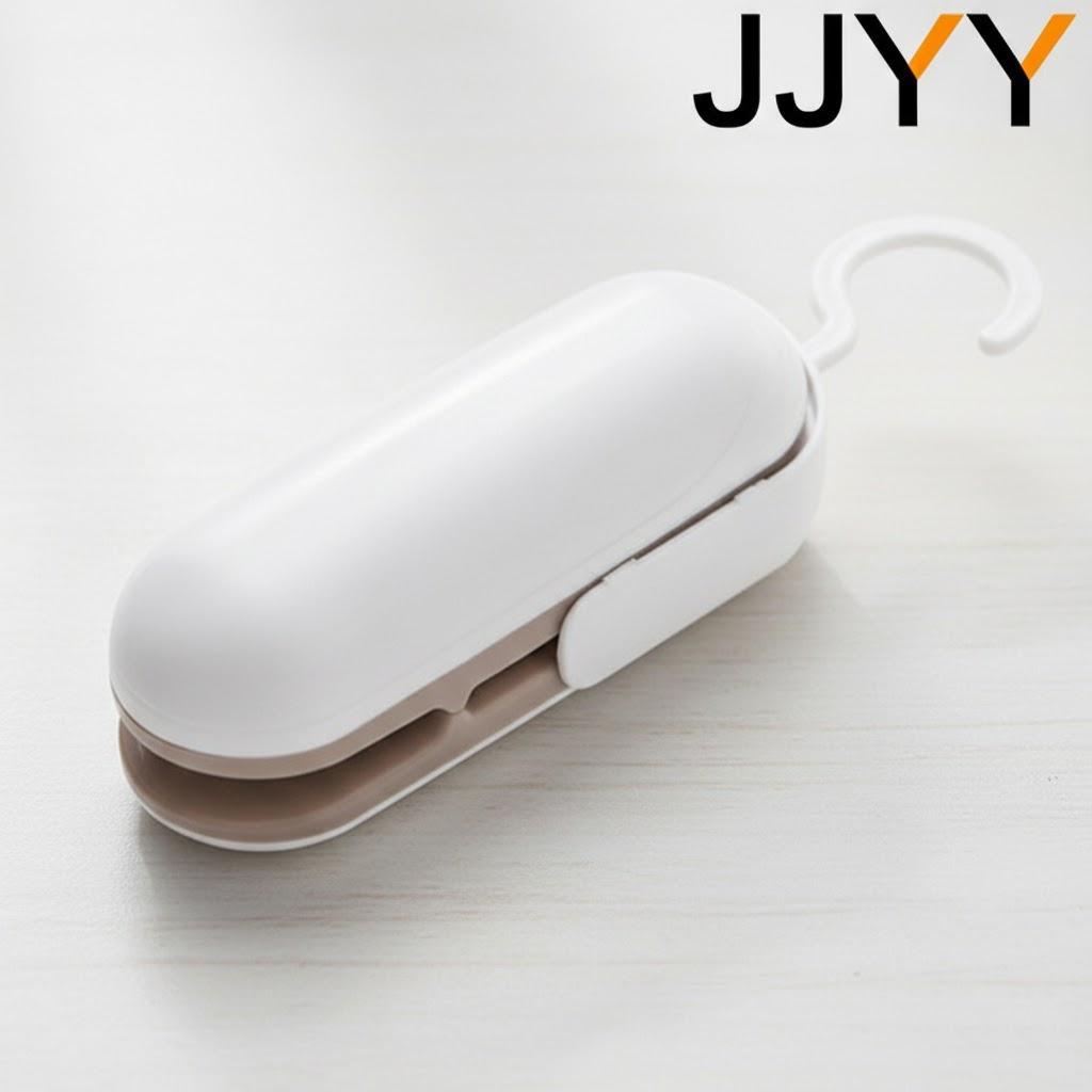 

Multifunction Vacuum Food Sealer Machine Heat Sealing Tool for Snacks Poly Tubing Plastic Bags Kitchen Supply Sealer коричневый
