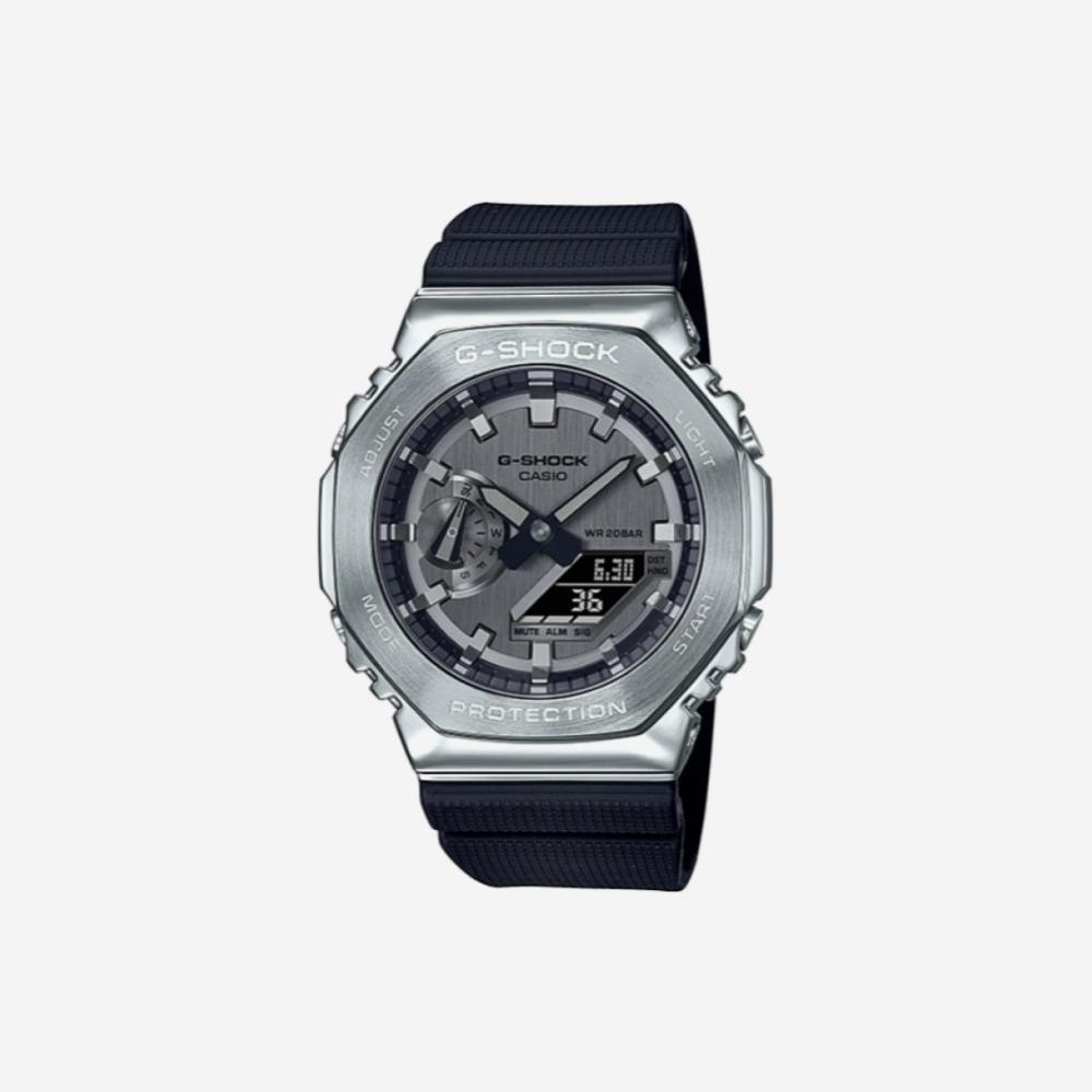 

Casio G Шок GM 2100 1А