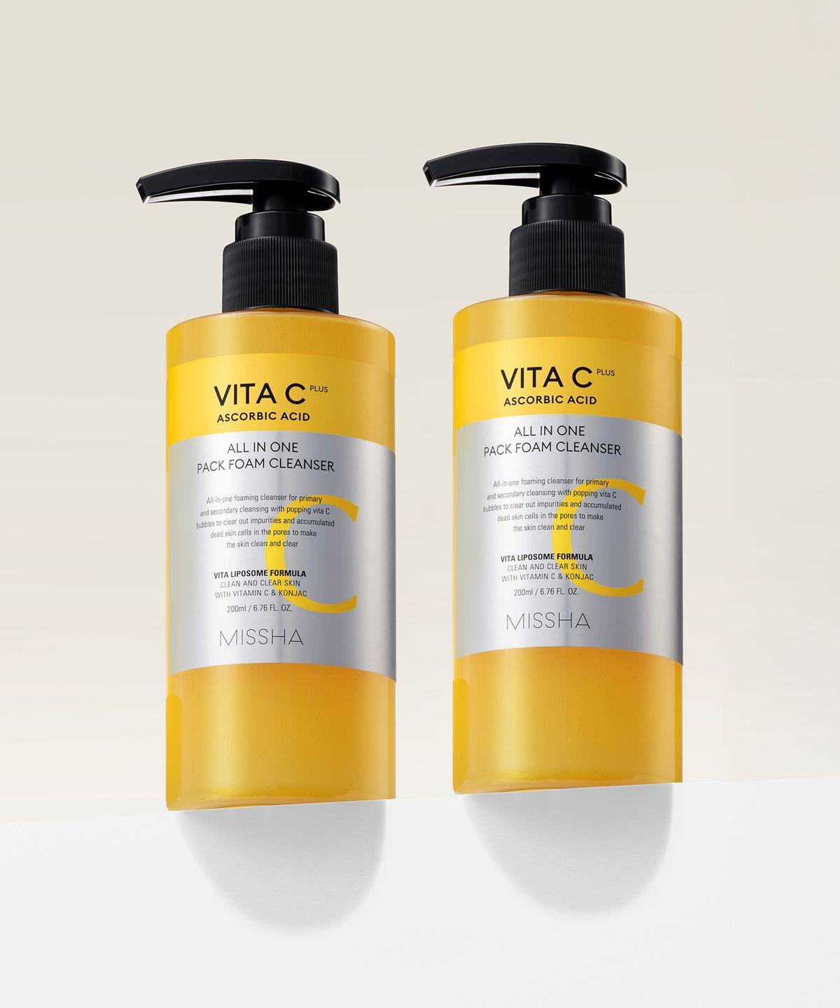 [2 Items] Vita C Plus All-in-One Pack Foam Cleanser_200ml