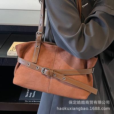 Large-capacity Bags Women's Autumn and Winter Versatile 2025 New Simple Shoulder Bags Are Popular This Year, Textured Commuter Tote Bags