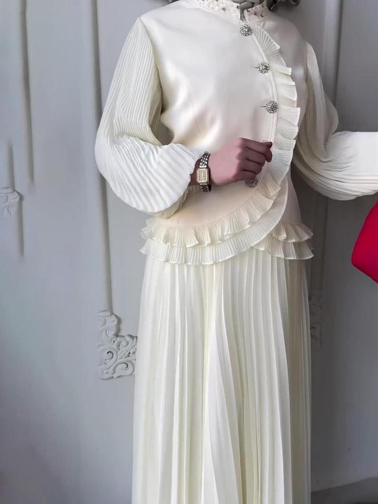 2024 Women's European and American Fashion: Pleated Skirt Suit with Wood Ear Edge
