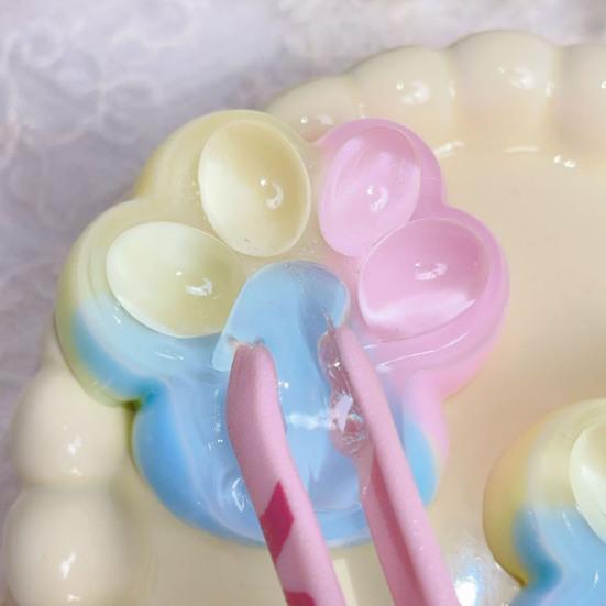 Squeezable Cat Paw Fidget Toy Soft Slow-Rising Stress Reliever Realistic Claw Design Novelty Decompression Gift for Kids Adults