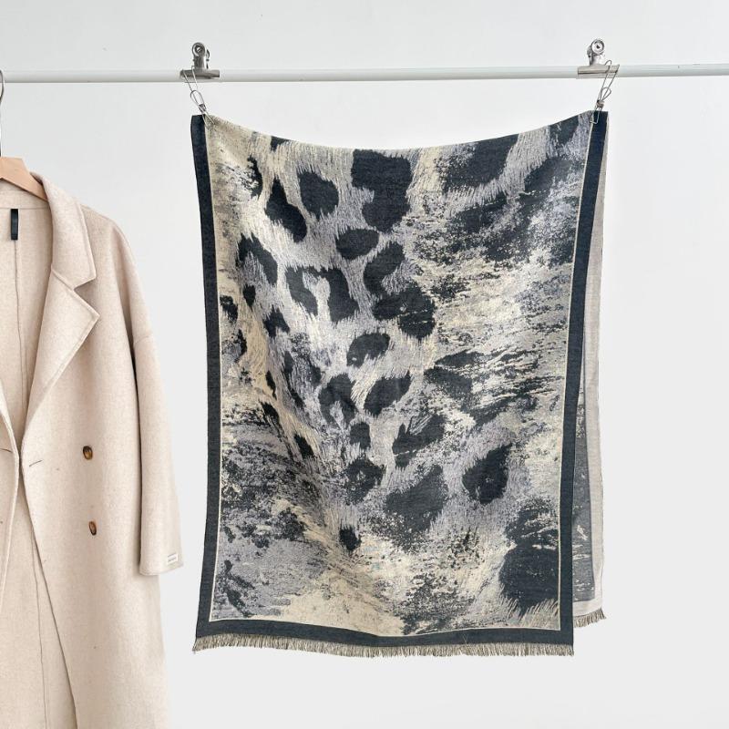 Autumn and winter new double-sided color oil painting series imitation cashmere thickened warm scarf women's air conditioner shawl