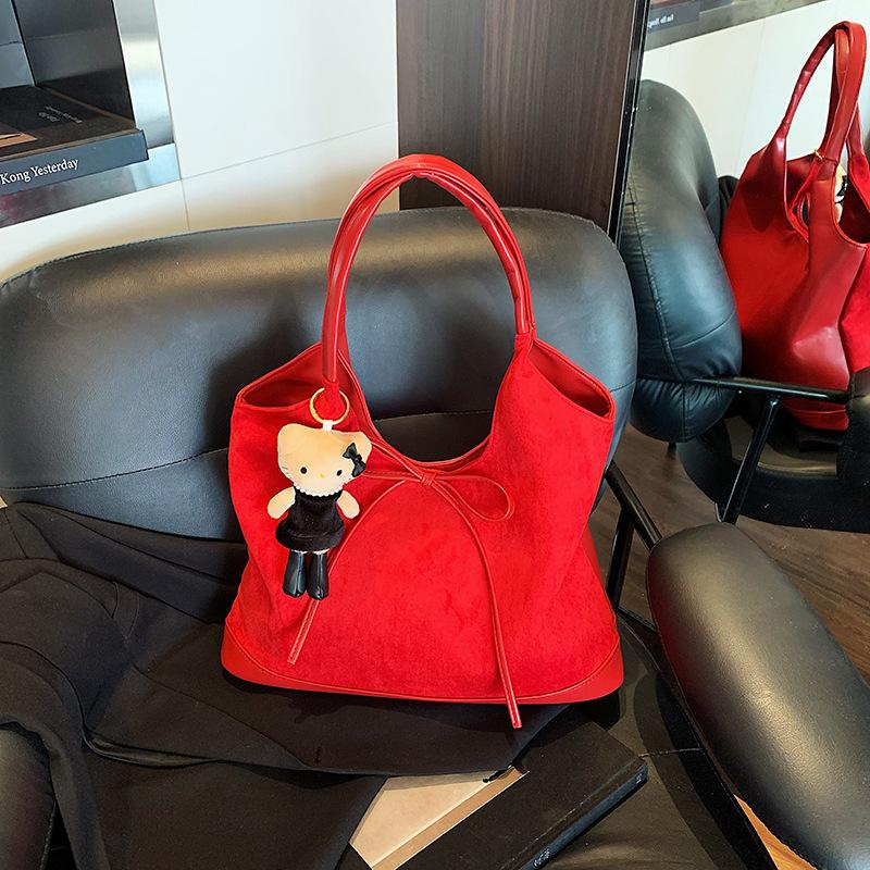 Autumn and Winter New Commuting Large-capacity Tote Bag 2025 Women's Casual Simple and Versatile Ins Shoulder Bag