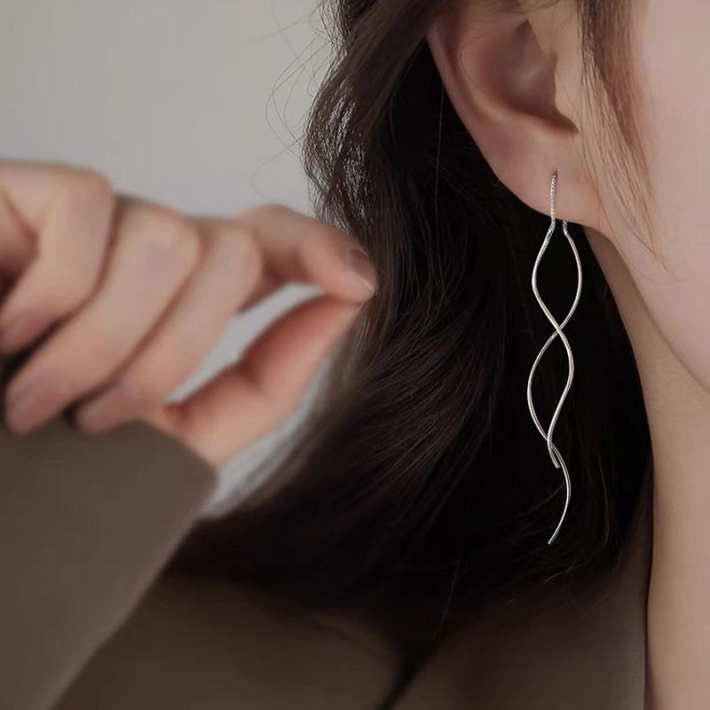 Orecchini Minimalisti Lunghi con Frange Ondulate Nuovi Orecchini Pendenti alla Moda da Donna Gioielli di Alta Gamma Accessori Minimalisti Regali