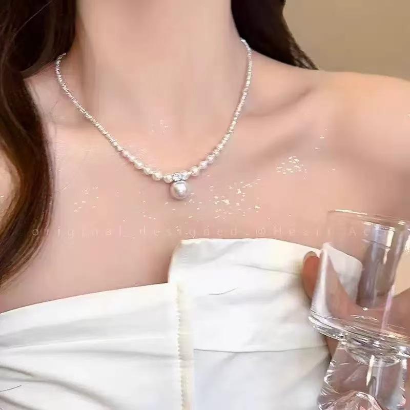 Pearl Necklace Female Versatile Niche Design High Sense Light Luxury Collarbone Chain Love Pendant Jewelry
