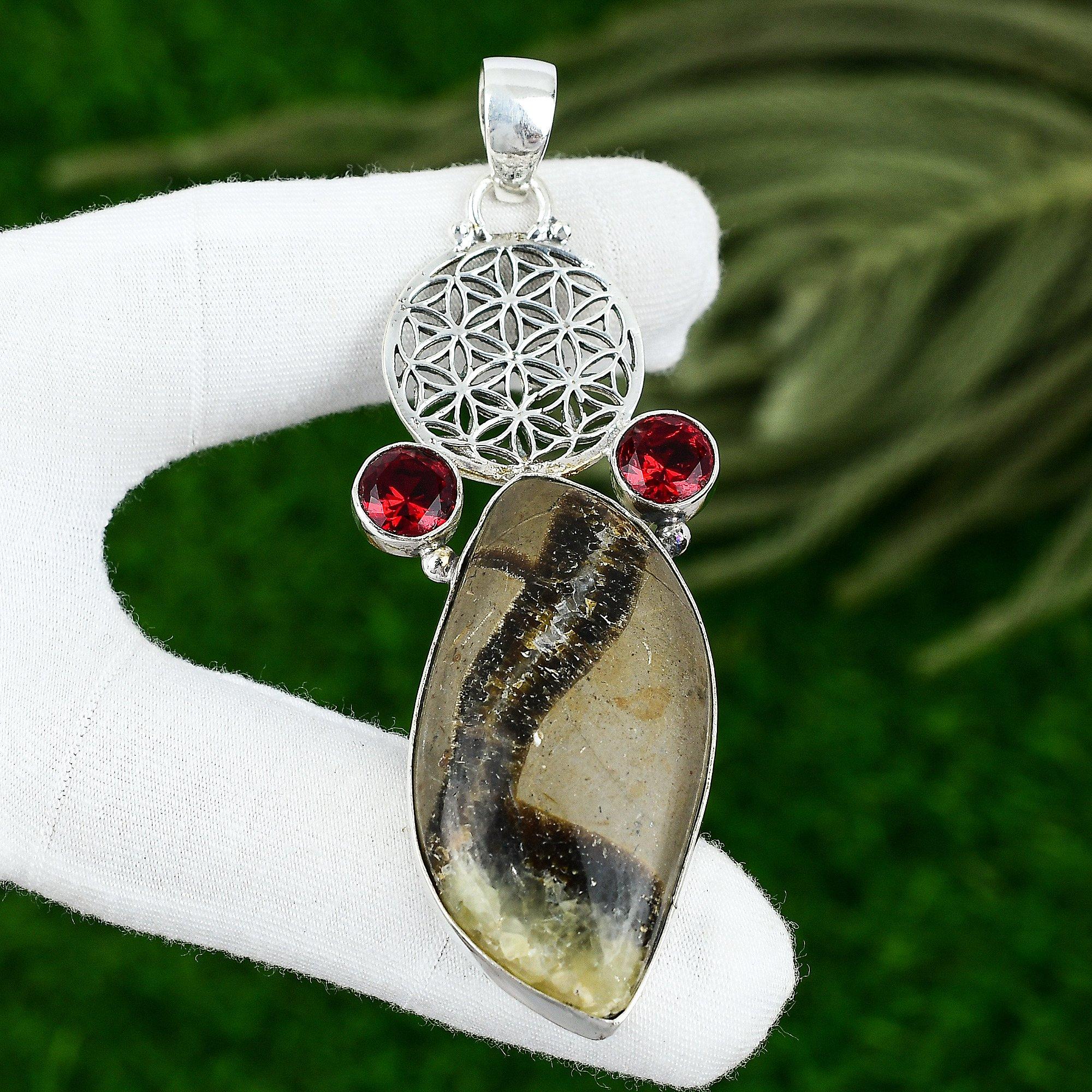 

Septarian Gemstone Mozambique Garnet 925 Silver Trendy Root Chakra Bezel Pendant