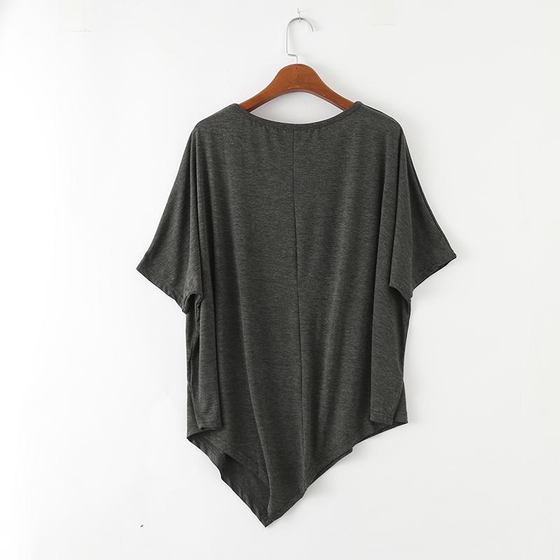 Dámské Modalové Tričko Plus Size s Netopýřími Rukávy - Volné, Kulatý Výstřih, Střední Délka, Letní Top s Krátkým Rukávem