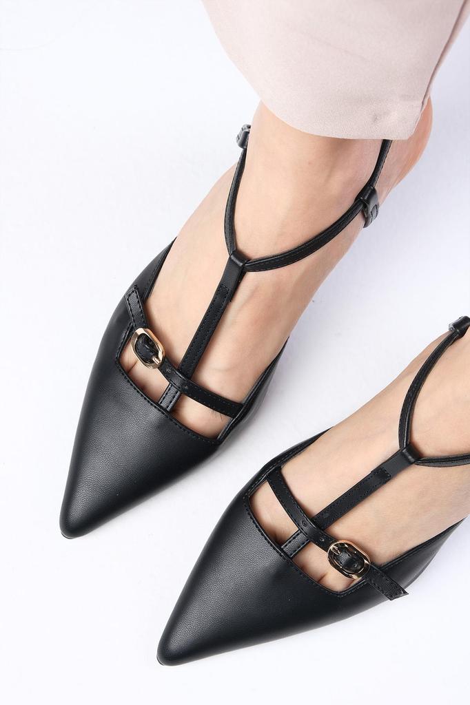 Hellbraune Riemchen-Damenschuhe mit offenem Rücken