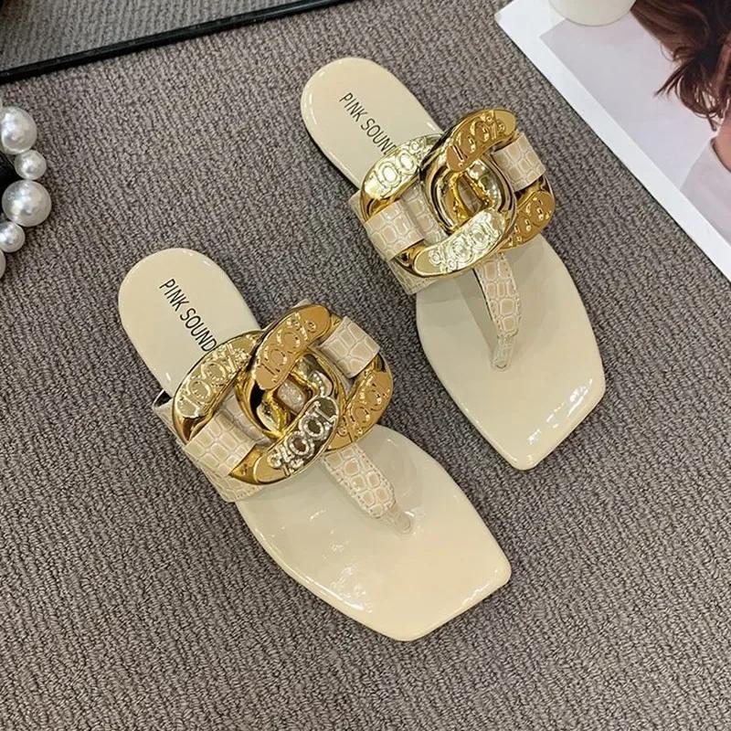 Sexy Shiny Chain Decoration Slippers Women 2026 Summer Lightweight Non-slip Flat Sandals Clip Toe Flip Flops Beach Slide Sandals