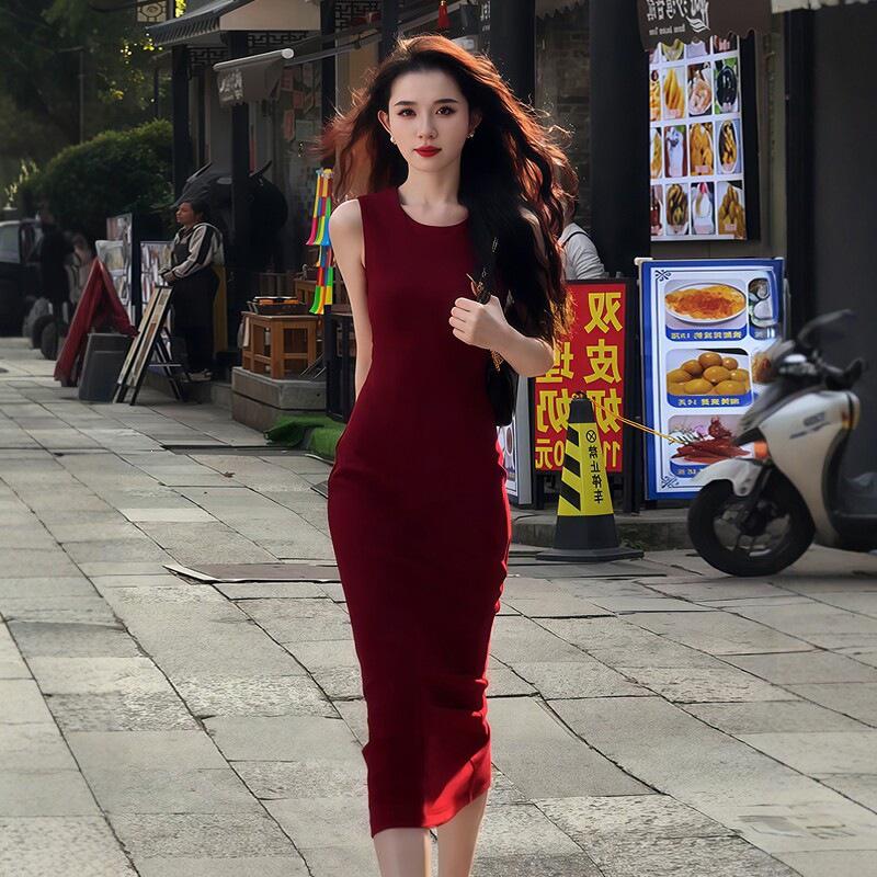 

Hong Kong Retro Red Sleeveless Women s Slimming Waist-Cinching Long Dress - Spring/Summer Small червоний