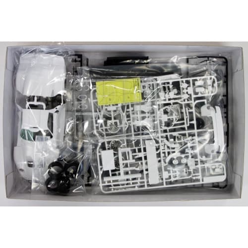 Tamiya 1/24 Scale Sports Car Series No. 186 Porsche 911 GT1 Plastic Model Kit 24186