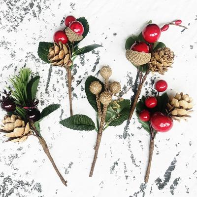 5pcs/SET Christmas Pine Needle Fruit Branch Plastic Dried Flower Greeting Card Accessories Handbag DIY Handmade Christmas Greeting Card Accessories