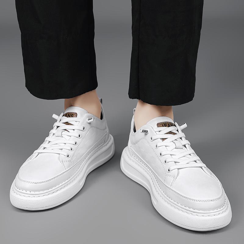Fashion Four Seasons Men's Board Shoes Trendy Minimalist and Handsome Style Leisure Outdoor Sports High Quality Daily Shoes White