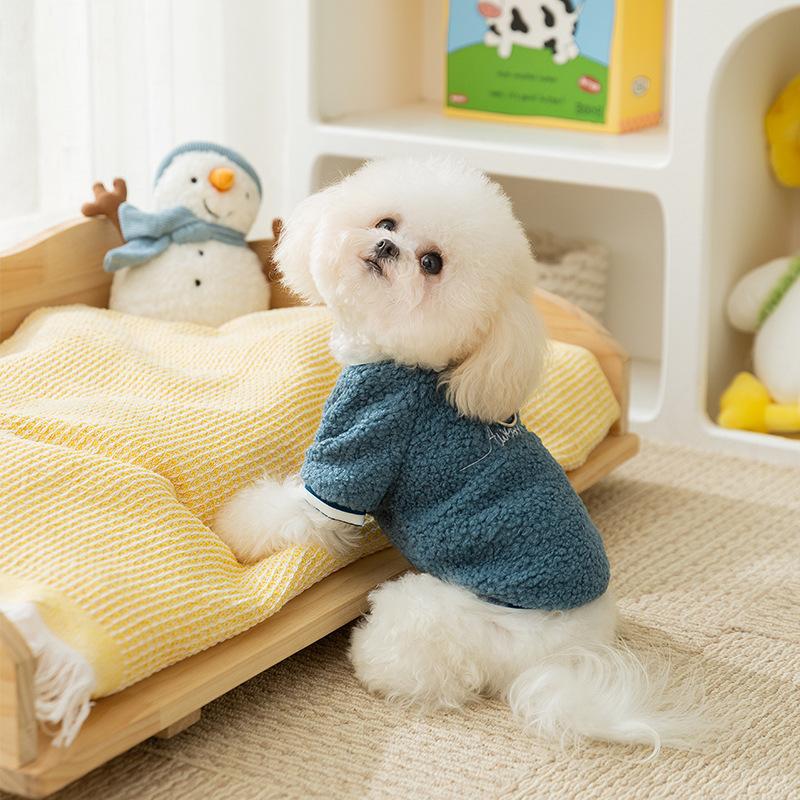 Puppy Dog Bipeg Autumn and Winter Wool Grain Embroidery Warm Small Daisy Cat Small Dog Kitten Pet Clothes