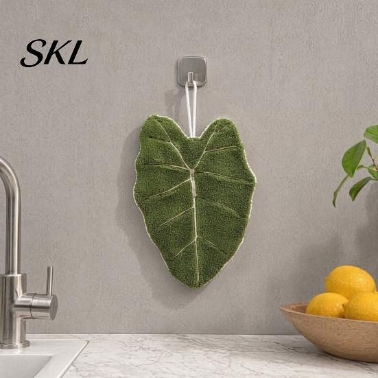 Decorative Bathroom Hand Towel Leaf Shape Towel, Soft Absorbent with Hanging Loop, Loop Cute Maple Ginkgo Design for Kitchen Drying Coral Velvet