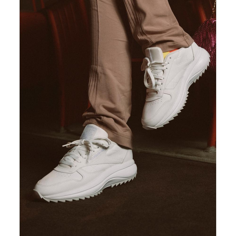 

Reebok Кожа Classic SP extra W белая HQ7196