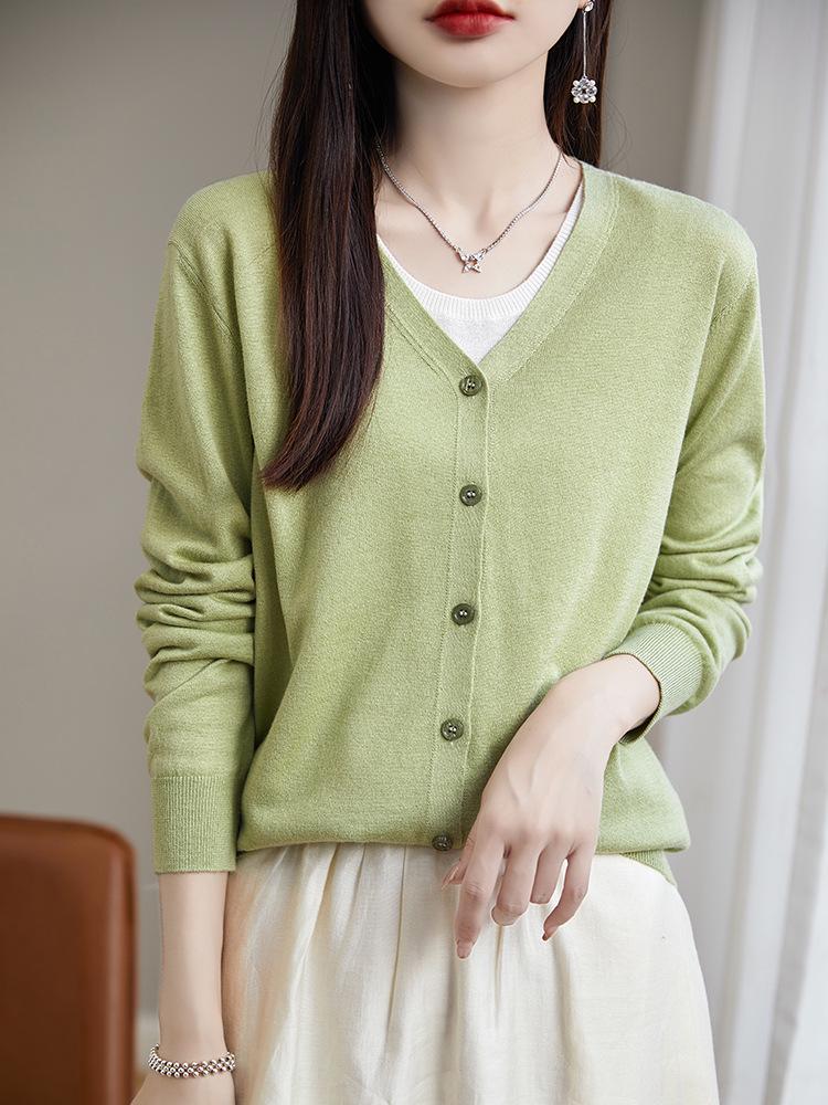 Women's 2025 V-Neck Knitted Cardigan & Sweater Set, Spring/Autumn Style, Short and Lightweight.