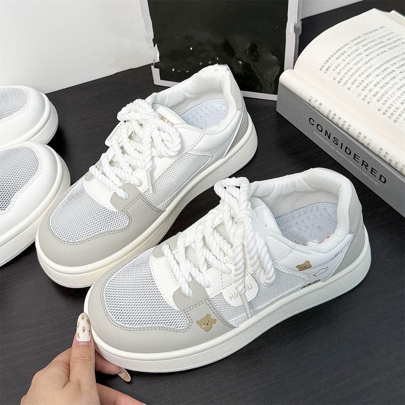 

Универсальные кроссовки на толстой подошве, увеличивающие рост, дышащие и удобные, легкие и дышащие сетчатые кроссовки, контрастные кроссовки на мягкой подошве 40