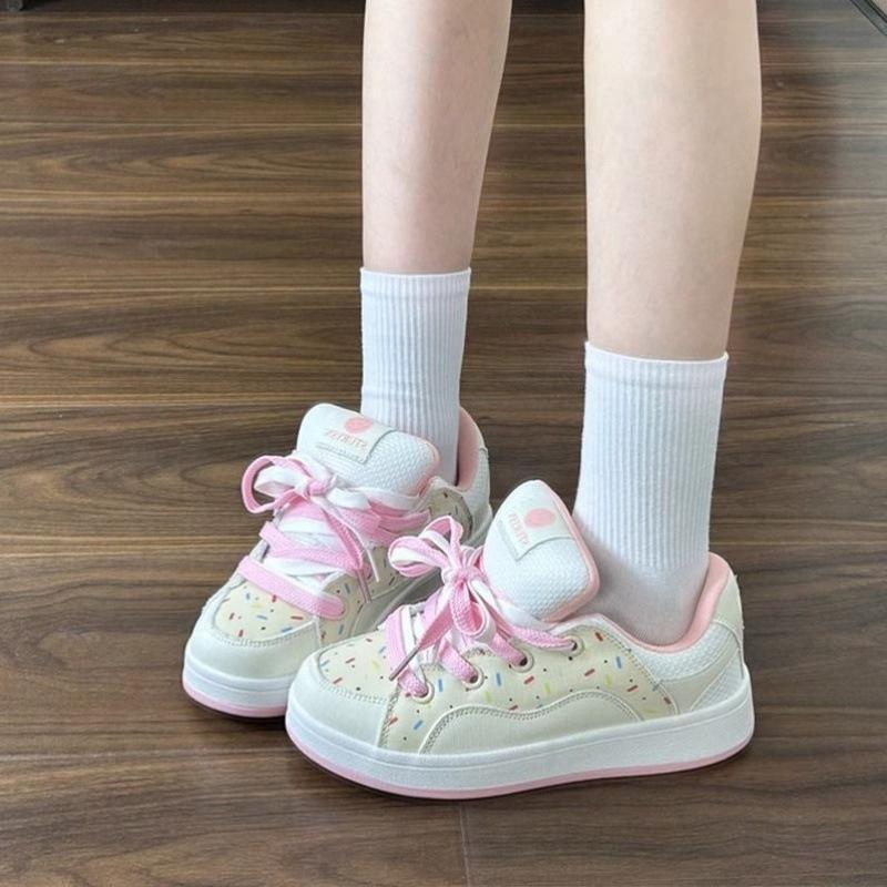 Little white shoes 2025 spring and autumn new pink round head ins color matching bread shoes versatile casual fashion board shoes women