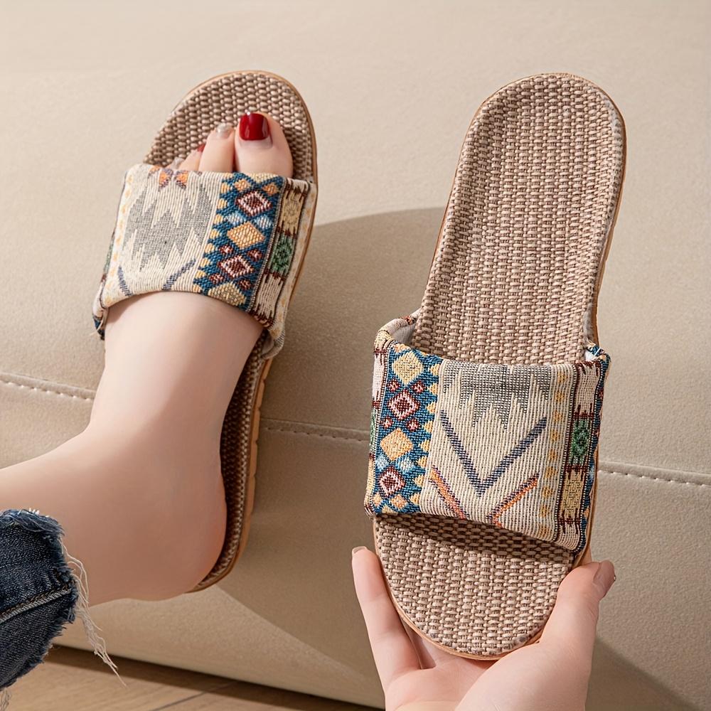 New Women'S Bohemian Style Open-Toe Flat, Lightweight And Fashionable, Featuring Random Prints Suitable for All Seasons, Unisex Casual Slippers