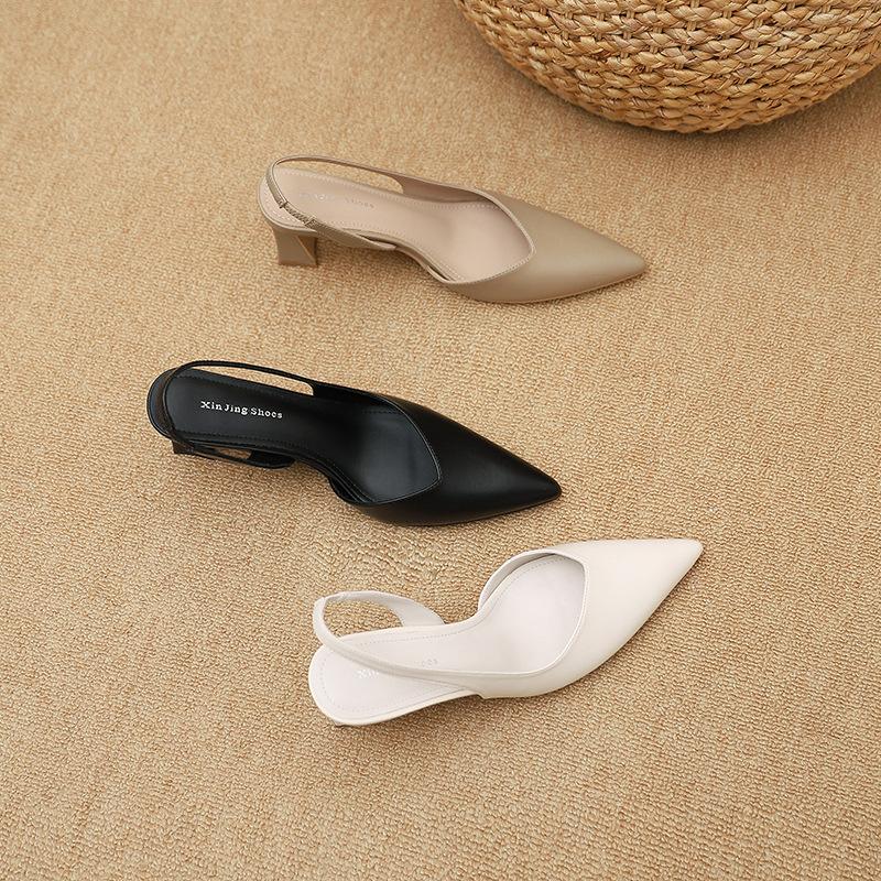 97199-3 Xiaoxiangfeng simple bag head sandals women's new rear empty shallow mouth pointed high heels thick heel women's shoes