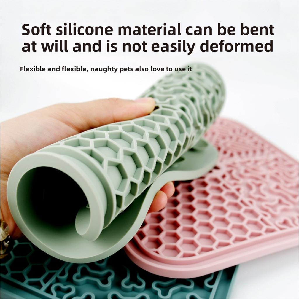 Durable Silicone Pet Licking Mat Slow Feeder for Dogs Cats Anxiety Relief Chew Proof