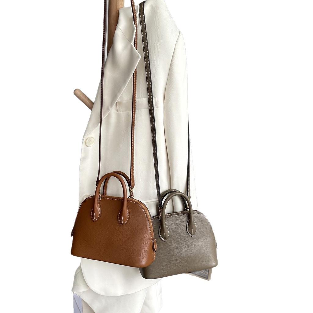 Mini Goat Pattern Top Layer Cowhide Shell Bag, Genuine Leather Crossbody Bag, Fashionable Bowling Bag, Versatile Handbag