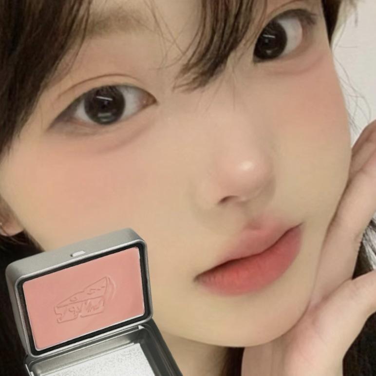 

Square Tin Blush - Single Color, Creamy, Low-Saturation Contour Powder, Long-Lasting Rouge for a No-Makeup Look, Ideal for Students and Parties.
