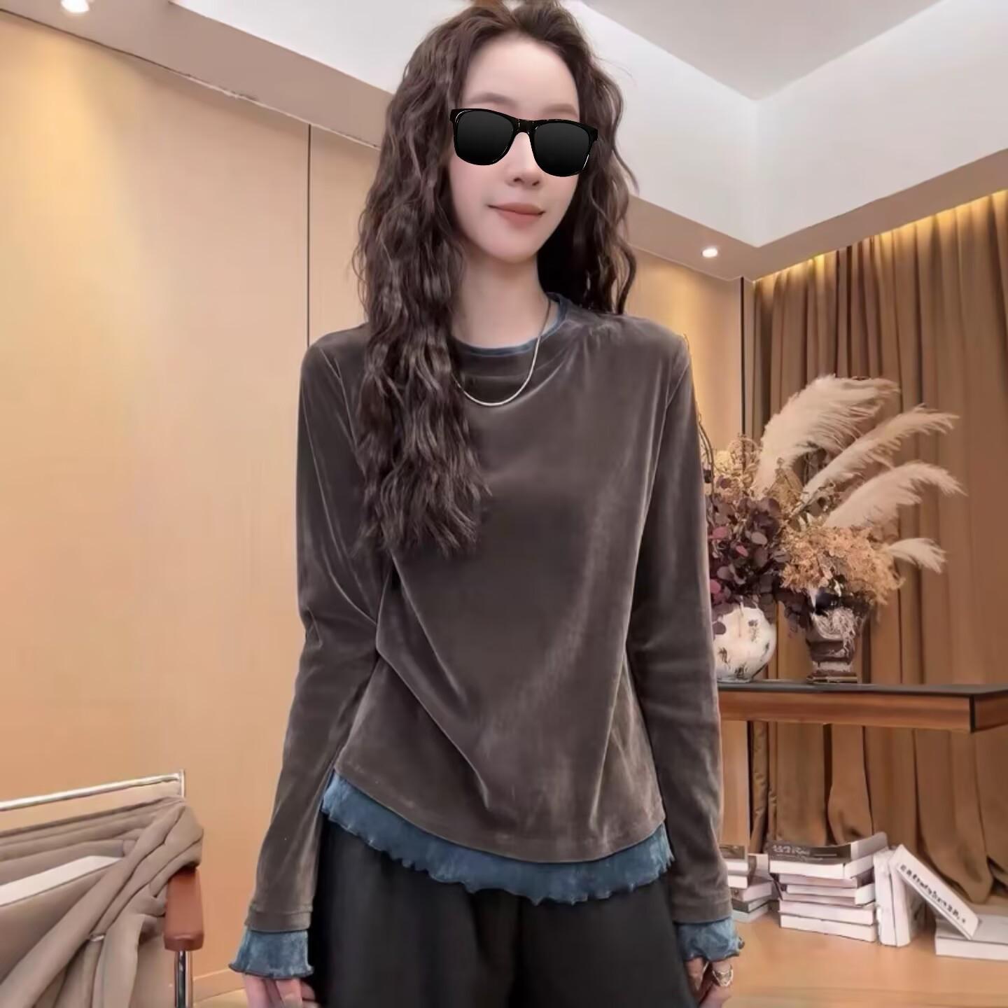 

Korean Style Color Block Velvet Patchwork T-shirt: Slim Fit Long Sleeve Base Layer for Women, 2026 Early Spring Large 116-125