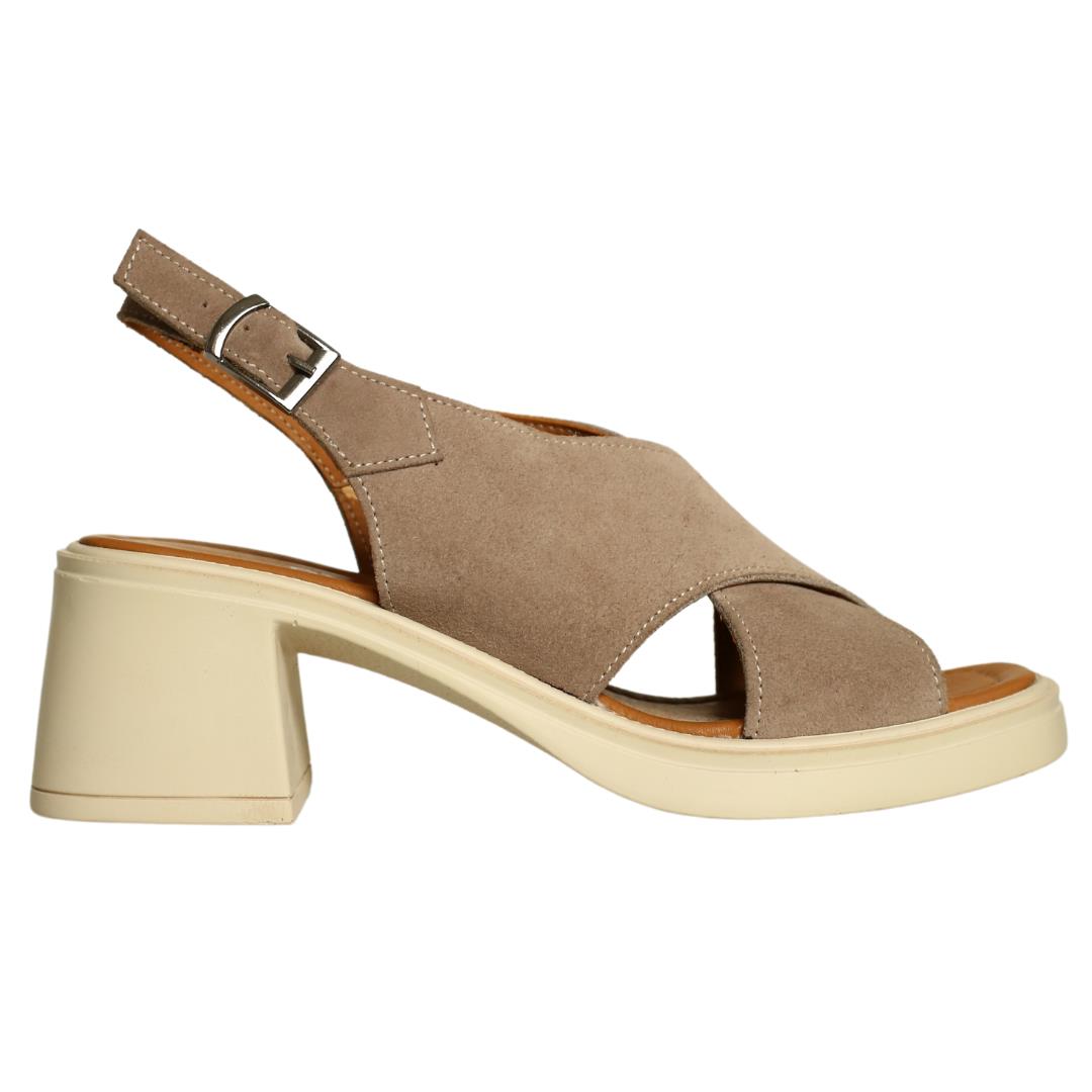 

Спеціальна колекція жіночих туфель на високих підборах з натуральної шкіри 37