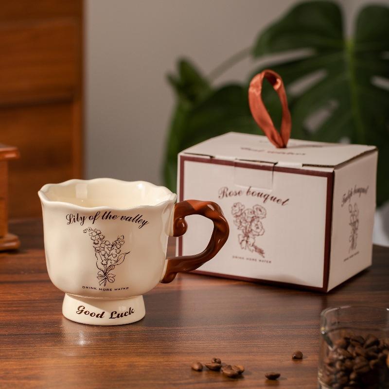 

Кружка в кремовом стиле, для дома, высокая ценность, керамическая чашка для воды, креативная кофейная чашка для девочек, чашка для завтрака для пары about 400ml