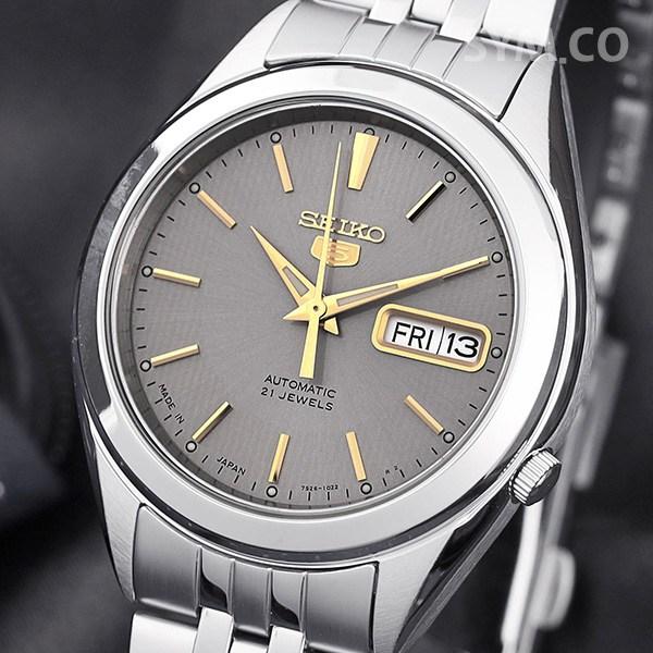 Seiko 5 In Japan hergestellte automatische Herrenuhr aus graublauem Kombimetall