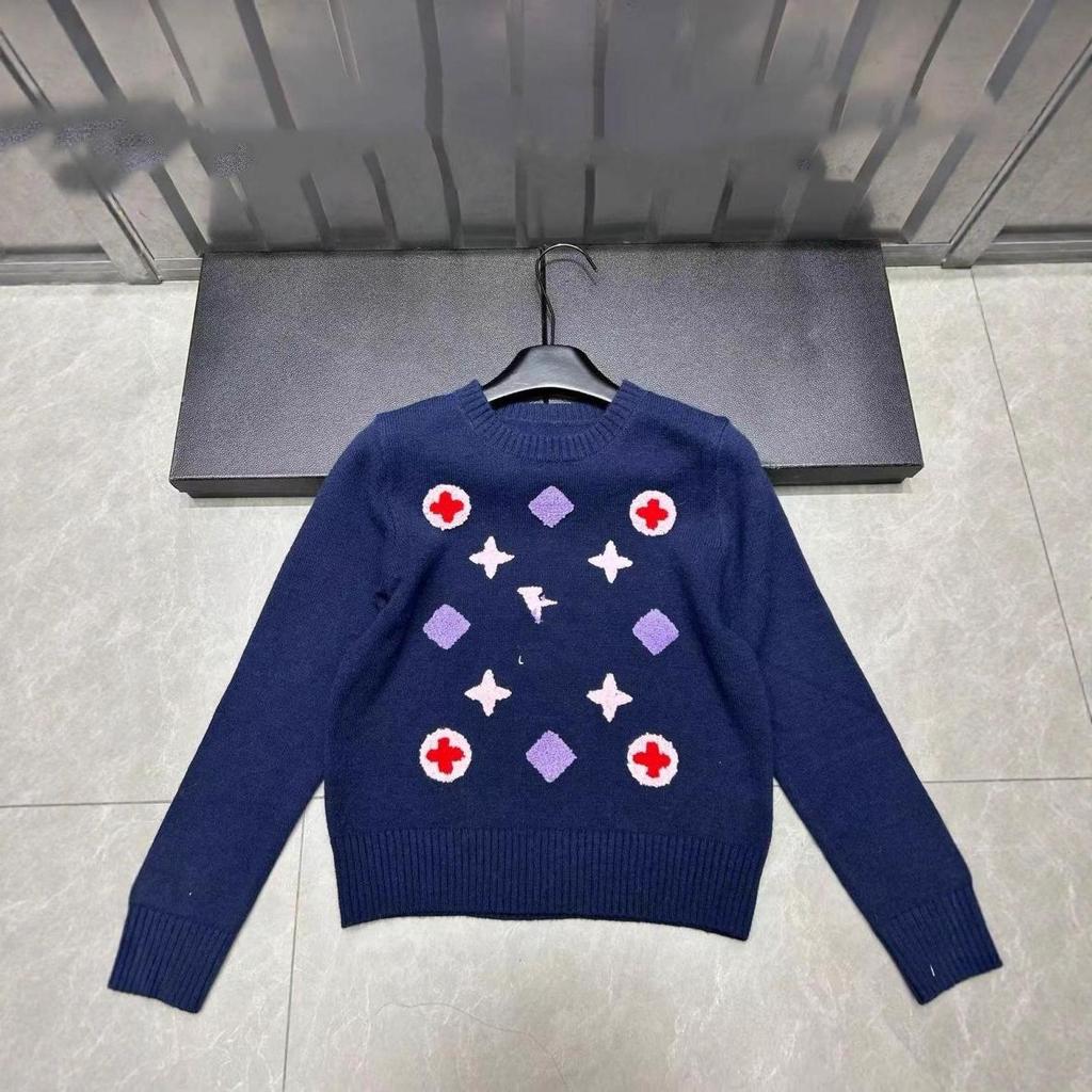 L Brand Autumn/Winter 2026 3D Embroidered Knit Top - Sweet Girly Style
