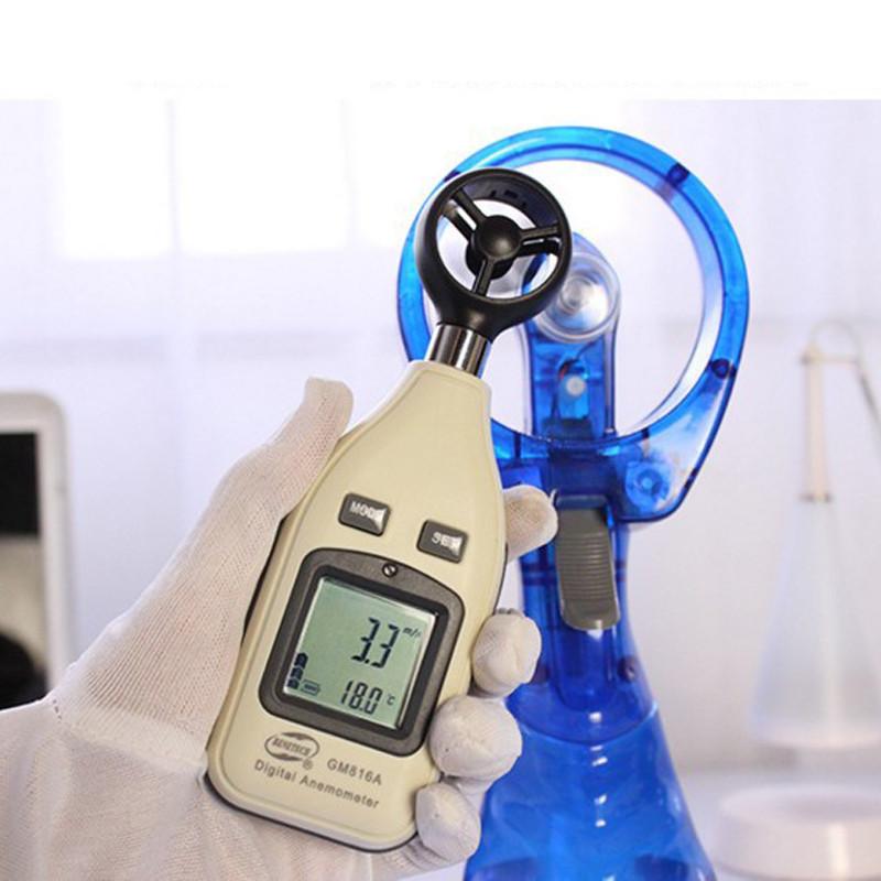 Mini Hand Held Spray Cooling Fan Water Mist Ideal For Sports Travel And Beach Adventures