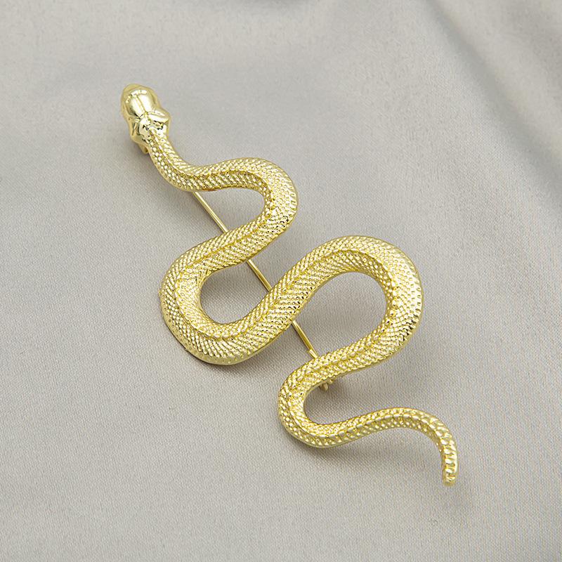 Wind Snake Brooch, Advanced Sense, Retro Personality, Fashionable And Simple, Anti-Light Jacket Pin Decoration, Women