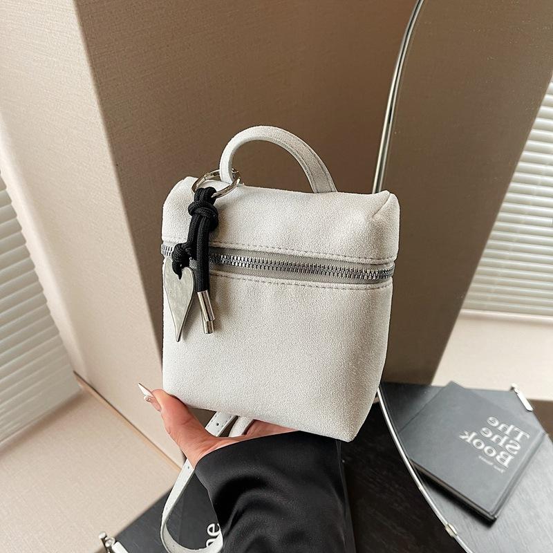 

Премиальный сенс универсальная мини маленькая сумка женская новая модная тенденция нишевая на плечо кроссбоди маленькая квадратная сумка