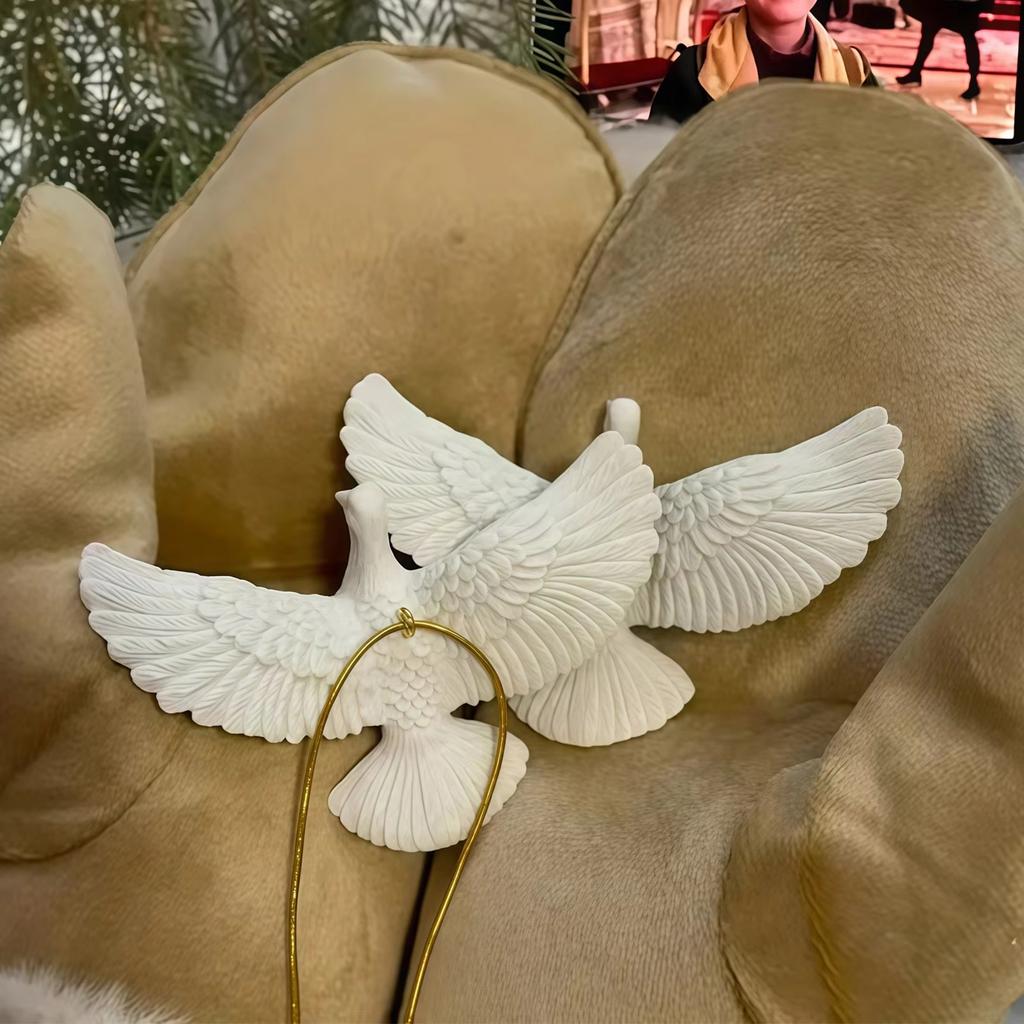 1-4pcs Peace Doves Resin Christmas Decorations Creative Home Festival Sculpture Outdoor Courtyard Friendship Dove Decoration