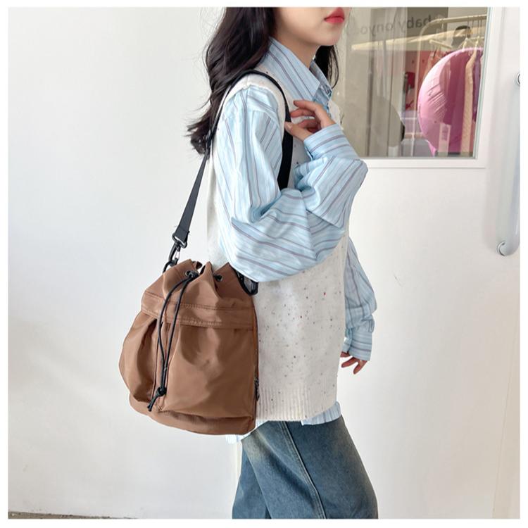 Kaufe Damen-Tragetasche, Schultertasche, Nylon, wasserdicht, große