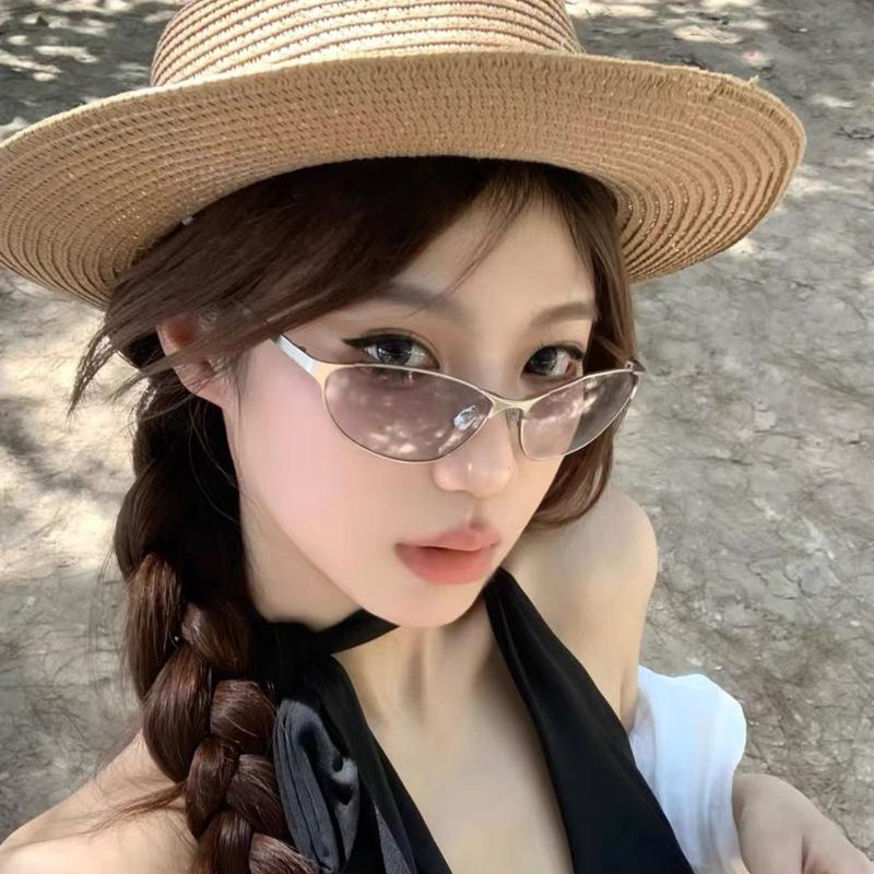 Vintage Cat Eyes Metal Frame Sunglasses Street Photography Trendy Steampunk UV Resistant Glasses Outdoor Travel Sun Glasses