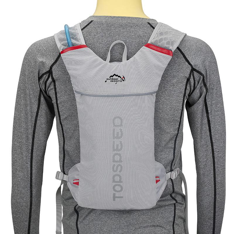 INOXTO Eagle Map Running Backpack: Water-Repellent, Breathable, Portable Hydration Pack for Men & Women, Ideal for Off-Road & Cycling Adventures. 5L серый