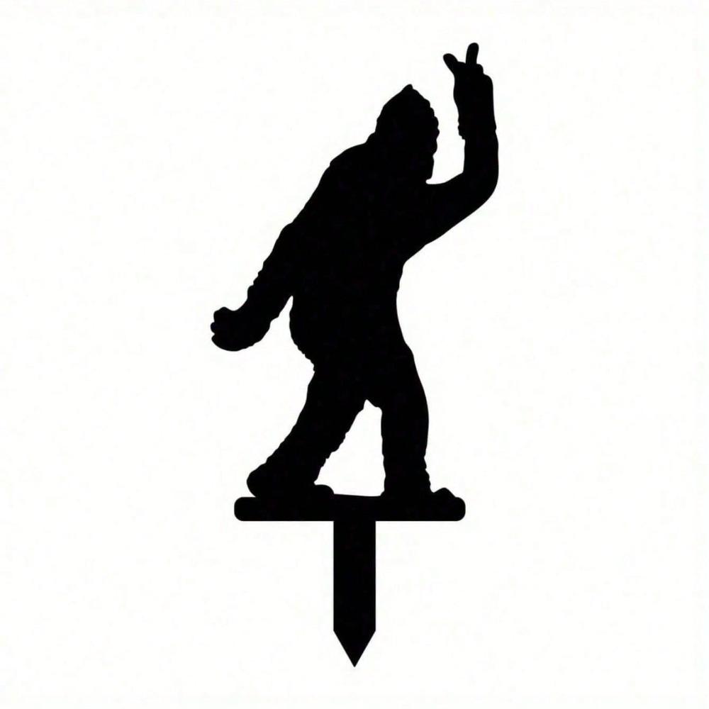 Bigfoot Sasquatch Garden Statue Outdoor Yard Lawn Art, Yeti Ornament Patio Decor Novelty Gift