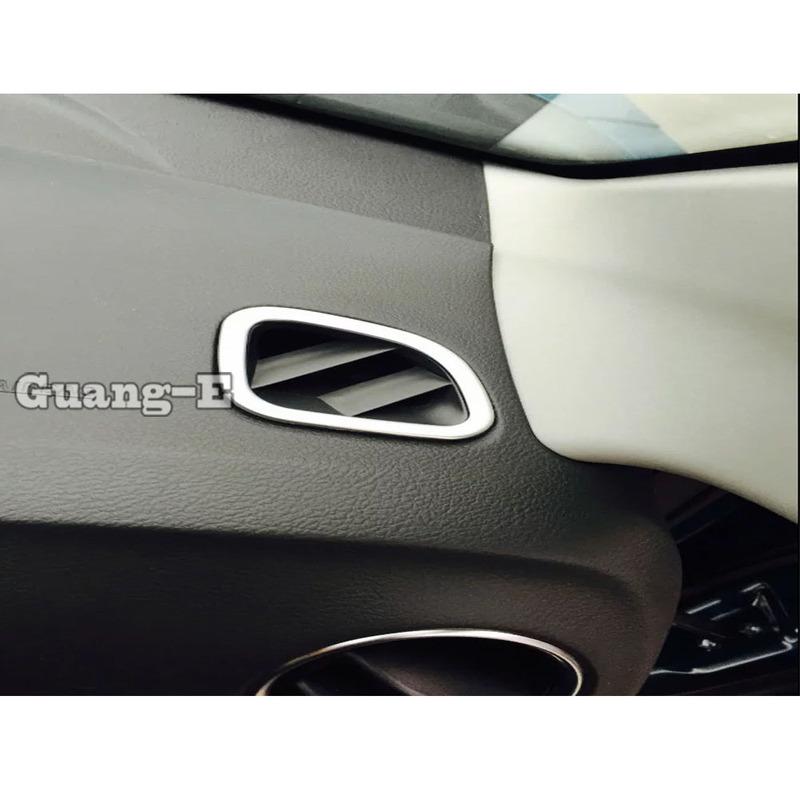 For Suzuki Vitara 2016 2017 2018 Car Styling Cover Garnish Detector Trim Front Air Condition Outlet Vent Frame 2PCs