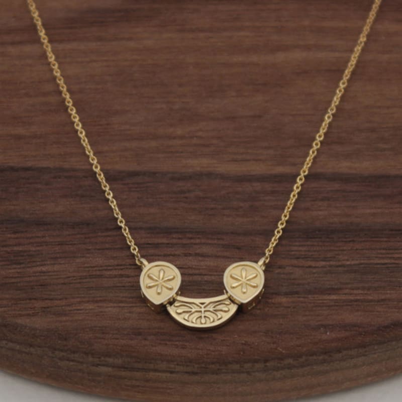 

Atelier Darin WADANG1405 Necklace [2-1] Gold (925 silver + yellow gold plating)